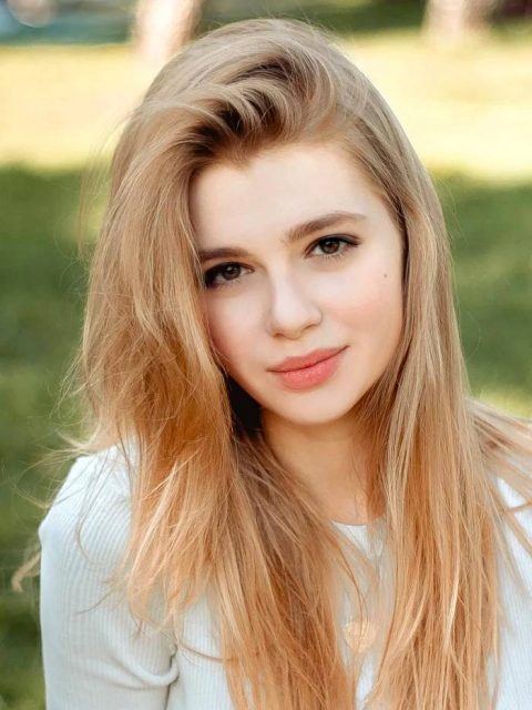 Анастасия уколова саша таня фото Анастасия Уколова YouTube - Resmi Hesap